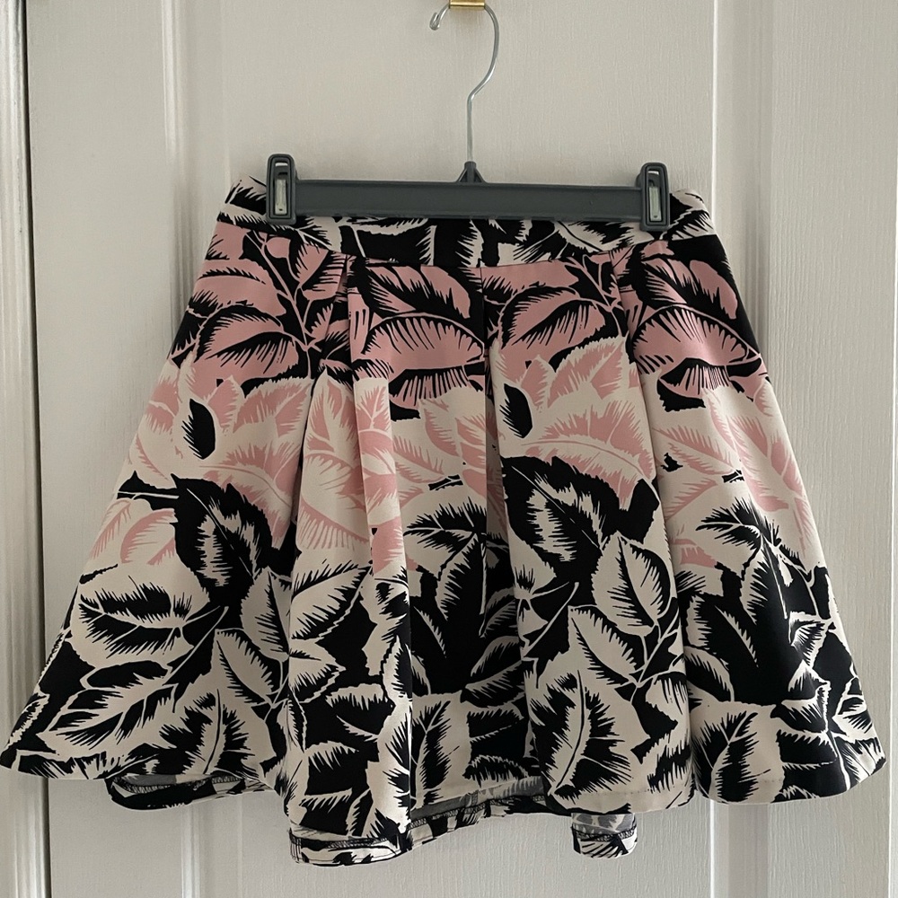 Express Pink and Black Leaf Print Skater Skirt